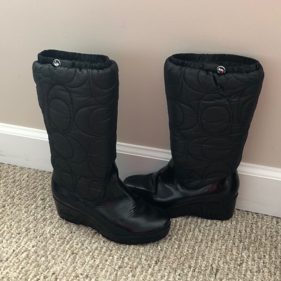 Coach Snow Boots - Picture 1 of 1